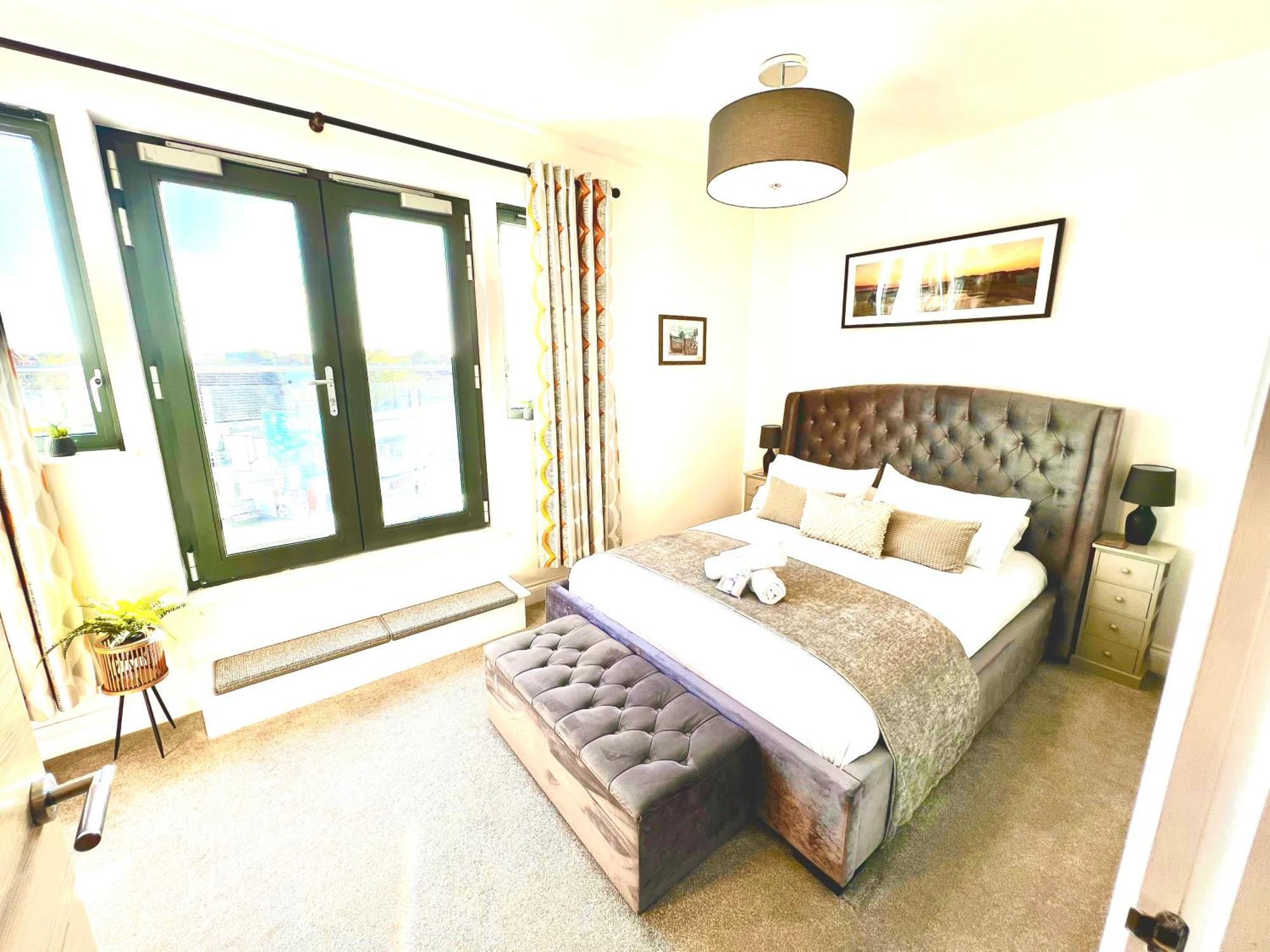 Apartamento The Penthouse Margate, Balconies, Sea View, Gated Parking, Air Con! Exterior foto
